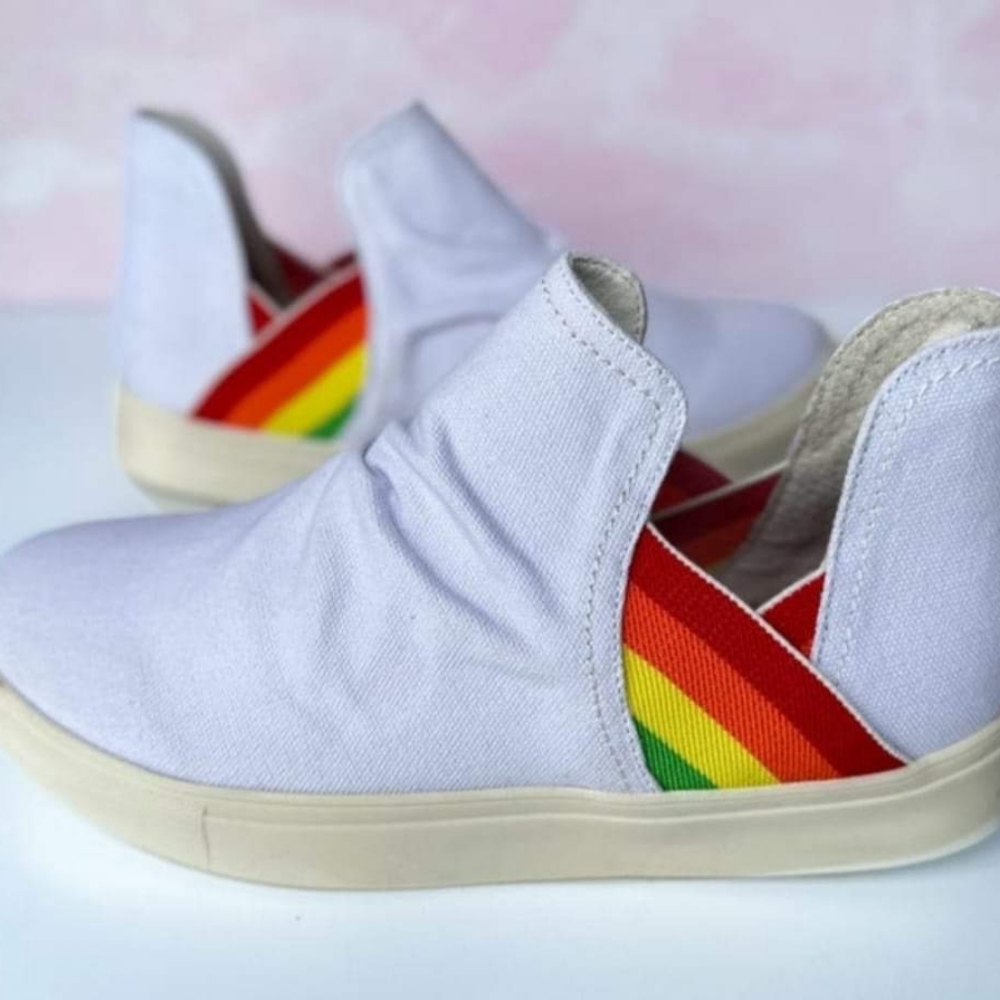 Very G Slip On Canvas Shoes Sizes 8-11